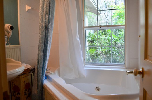 Secret Garden Bathroom